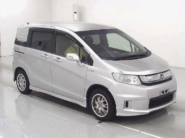 6020 Honda Freed spike GP3 2014 г. (JU Hiroshima)